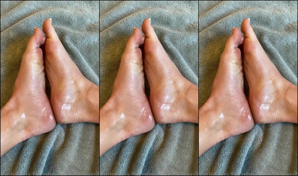 Myposedtoesvip Oily Feet Telling You When To Cum Enjoy This Jerk Off Instruction Joi Video And Le