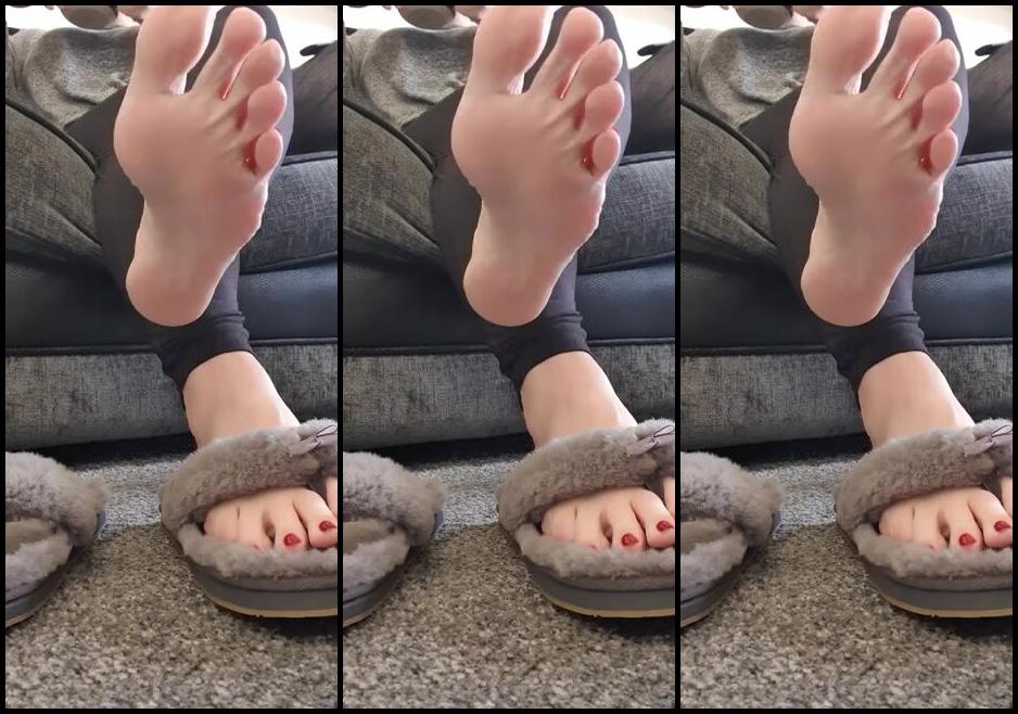 Miss B Nicknamed Missb52S Onlyfans 03 30 2021 Lick My Soles