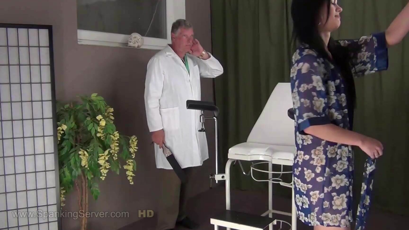 Faphouse Donnas Pussy Whip On Gyno Chair