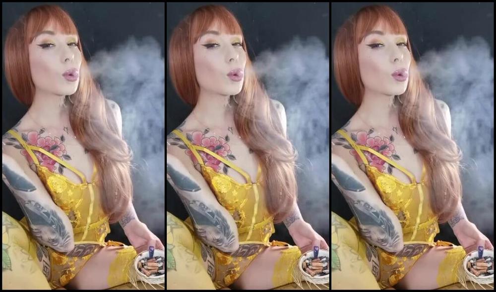 Queen Kinkerbell Nicknamed Kinkerbell23 Onlyfans Power Smoking Chain Smoking Kinkerbell What Do You All Think