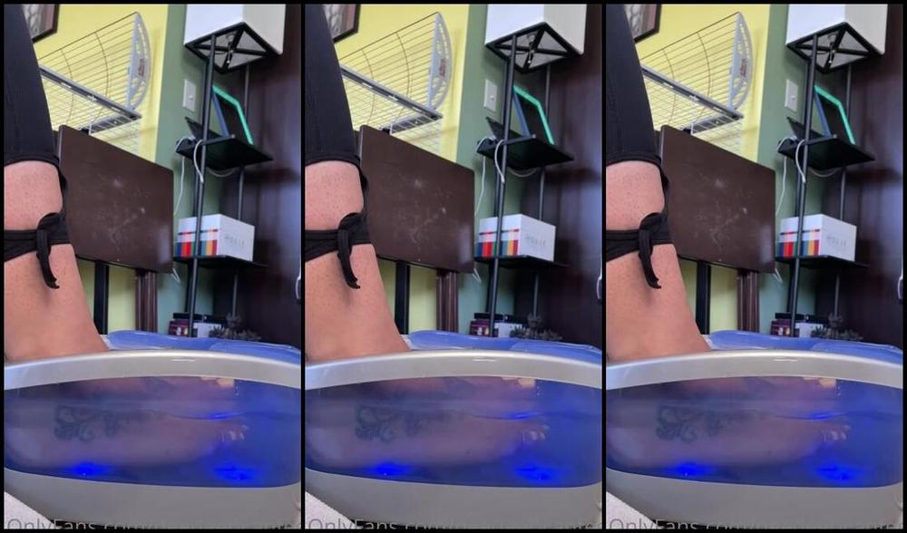 Deedeericanfeet Onlyfans Good Morning My Wonderful Peeps As Requested Foot Soak Drenched Wet Wrinkly Soles