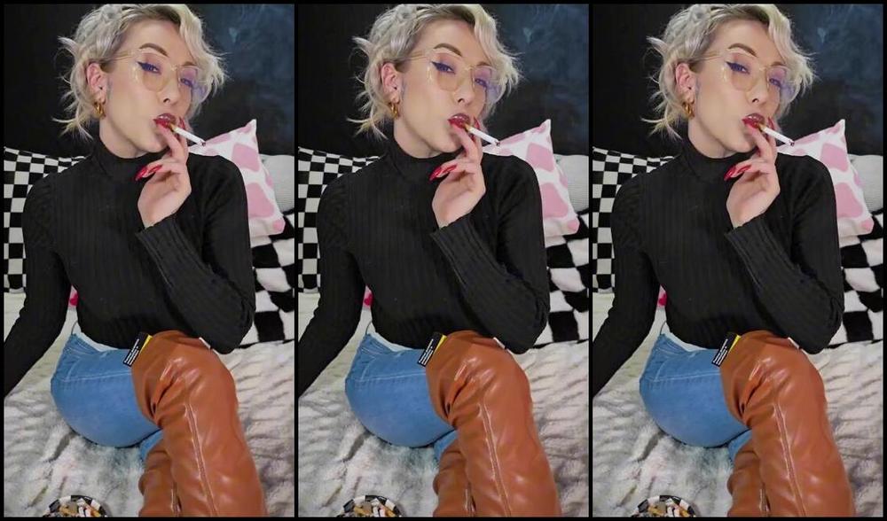 Queen Kinkerbell Nicknamed Kinkerbell23 Onlyfans Gooood Morning Tell Me What You Think To Todays Outfit Choice I Think These Boots Will F2M