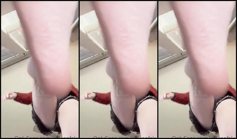 Skye Aka Solesofskye Onlyfans I Don T Want To Hear You Make A Sound