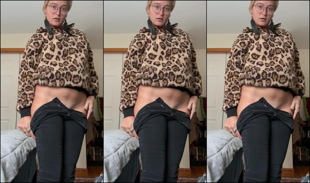 Lilylux9 3274271556 04 11 2024 Wish You Were Slapping My Ass Instead