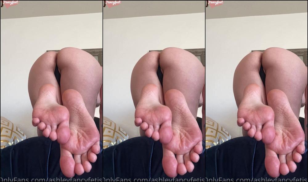 Ashleyfancyfetish Happy Hump Day You Might Be Able To Tell By My Voice That I M Not Better Yet