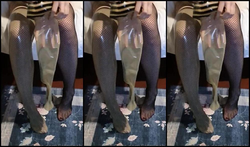 Goddess Lexi Chill Nicknamed Latexnchill Onlyfans Hope Youve Had A Nice Saturday Heres A Video Of Me Getting Ready In My Transparent