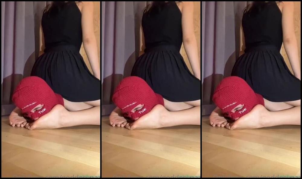 Onlyfans Model Goddess Nazli Aka Goddessnazli Yatirdim Yere Ktm Stne Bo Durmasin Dye Tabanlarimi Yalattim Sole Licker