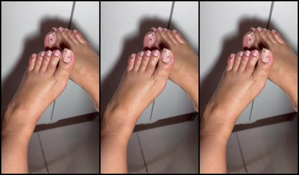 Rossiem Nicknamed Rossieft Onlyfans Hey Baby I Know You Re Tired But Can You At Least Suck On My Toes Please