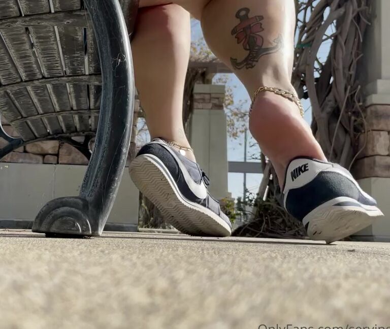 Servingbarefeet Aka Servingfet Onlyfans A Day At The Park With Meeeeeee