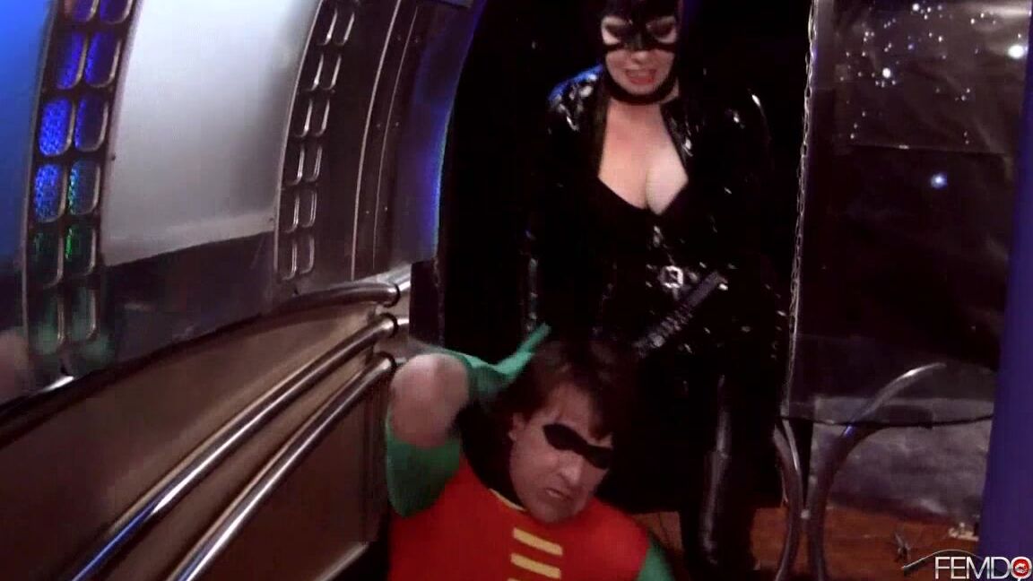 FemdomEmpire Lexi Sindel - Captured by Catwoman