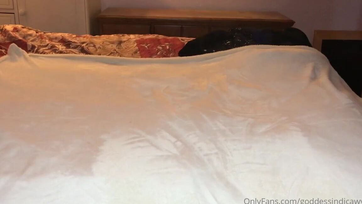 Goddess Indica Wynter Nicknamed Goddessindicawynter 09 18 2022 Onlyfans Video Im In Love With These Shoes