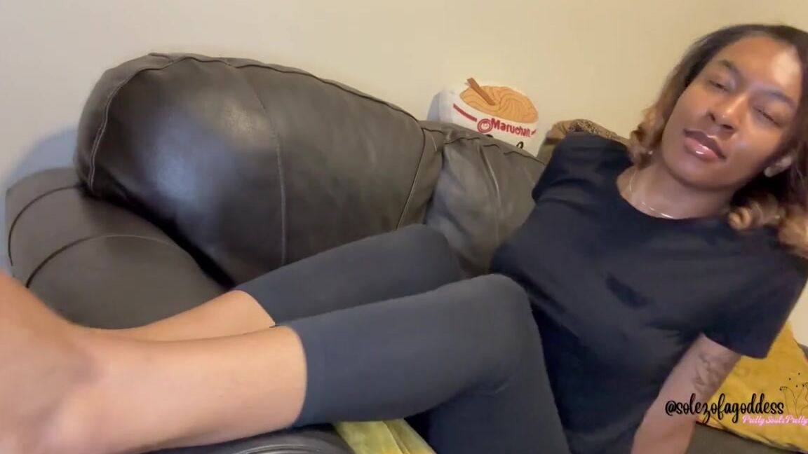 Pretty Solez Nicknamed Solezofagoddess Foot Fetish 04 06 2024 Onlyfans Video Goddess Angel Showing Off Her Beautiful Big Feet