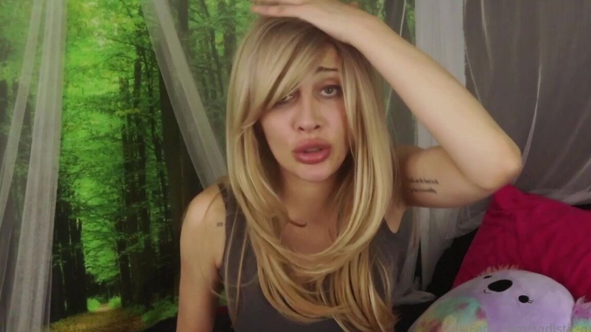 Sadistic Queen After Nap Snack Hd P You Are My Boyfriend And You W