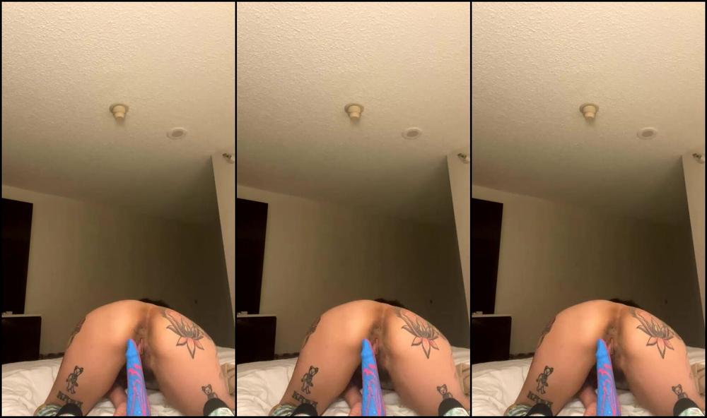 lovelygia-18-11-2021-2277720837-liv333