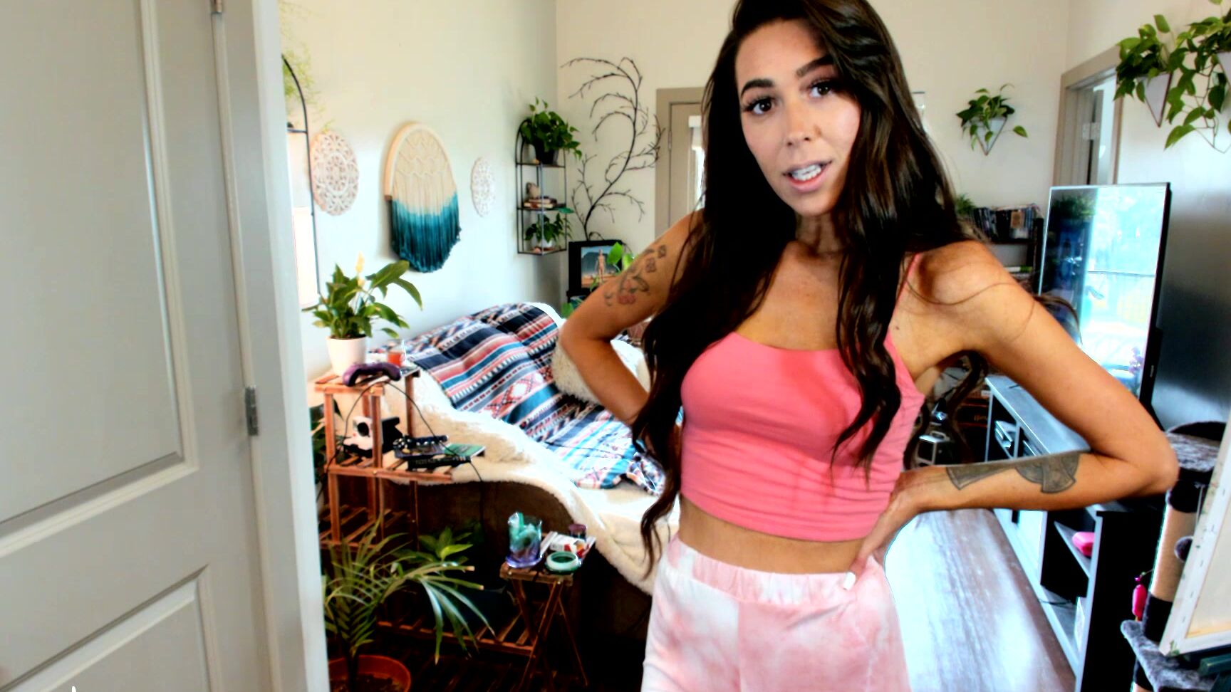 Daddy Roleplay,Daddys Girl,Family,Taboo,Upskirt rheasweet flashing my dad ManyVids