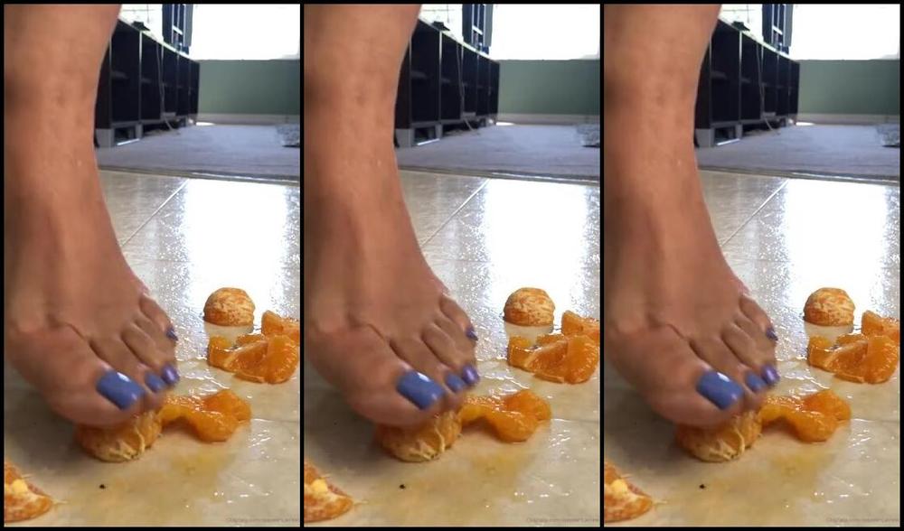 Deedeericanfeet Onlyfans Gm Some Food Crushing I Rather Eat It Then Crush It To Be Honest But I Ve Been Getting This