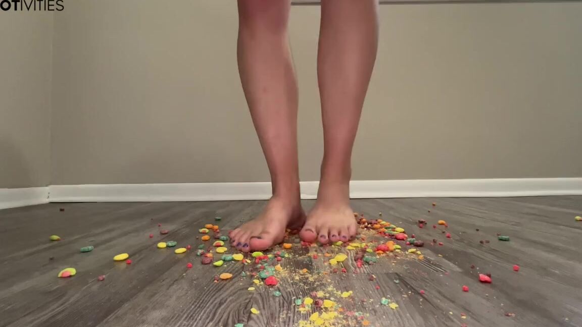 Ivy S Feet Nicknamed Footivy Foot Fetish 08 13 2022 Onlyfans Video Crushing Trix Cereal And Box