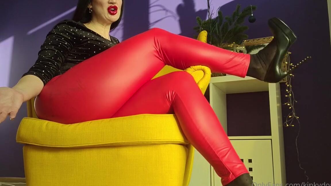 Kinkydomina Onlyfans Goddessworship Spend The Day In Worship Because You Have Nowhere Else To Go Pout Your Lips And