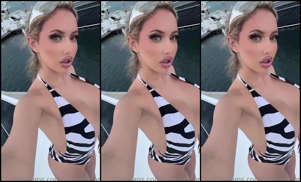 Marieechev How Does My Bikini Look