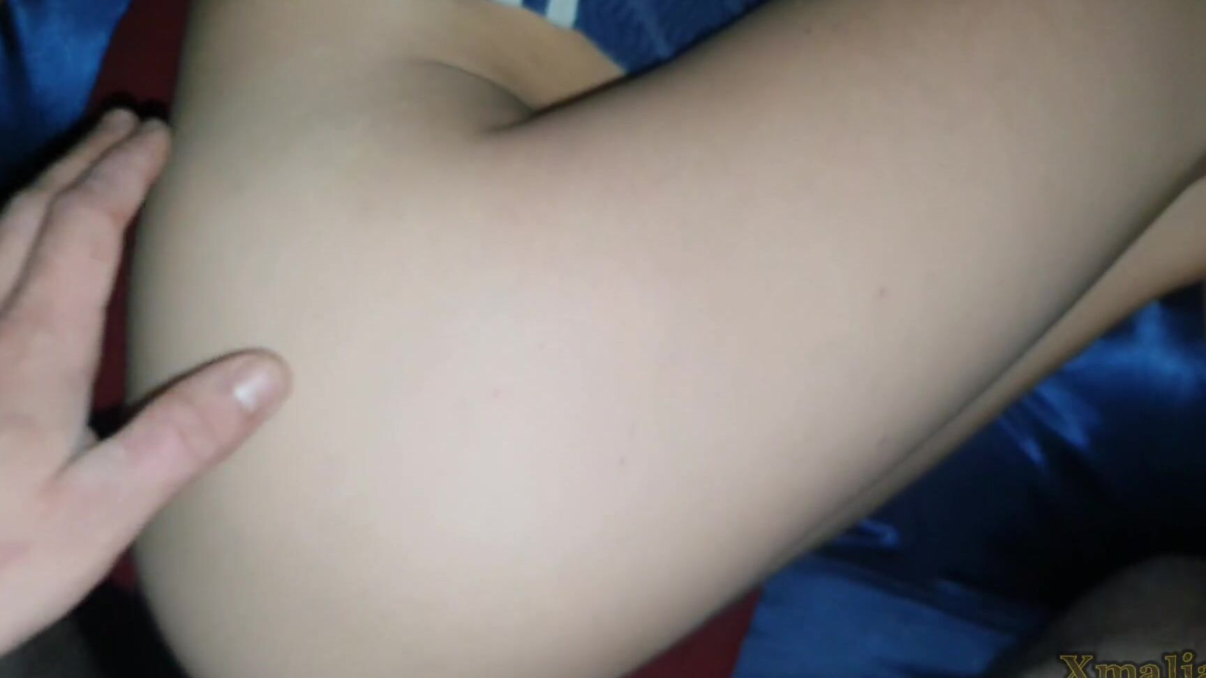 I Fuck My Step Sister While She S Watching Tiktok Mini Creampie Family Therapy