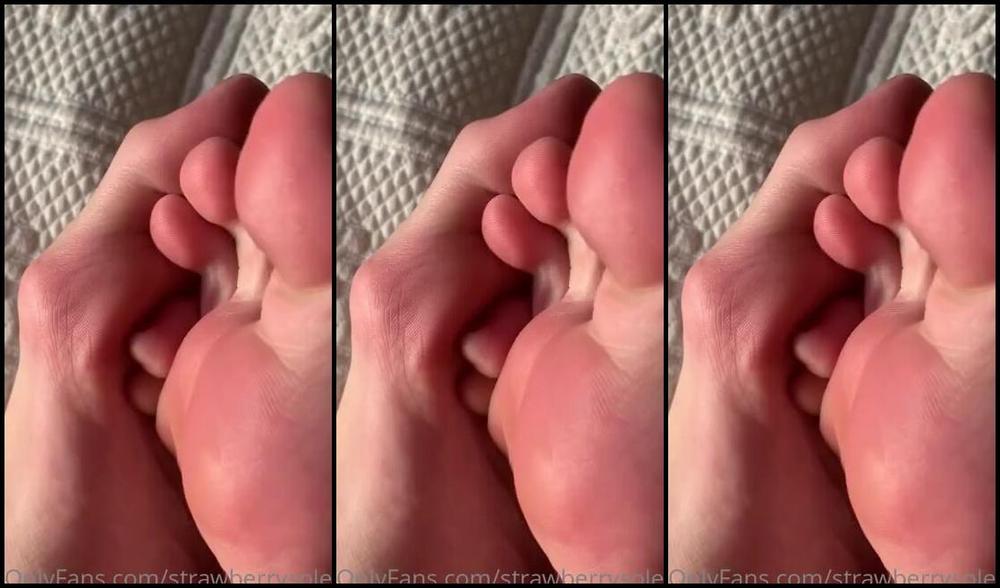 Miss Strawberry Nicknamed Ms Strawberryy Onlyfans A Lil Foot Asmr