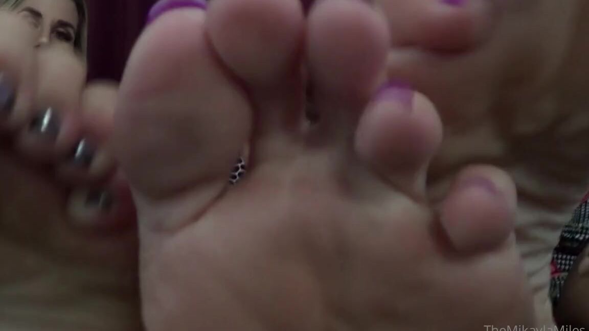 Themikaylamiles Onlyfans Mikayla Size 16 Gia Size 13 And Devlin Size 12 Give You A Big Joi Joi Footfetish Bigfeetp