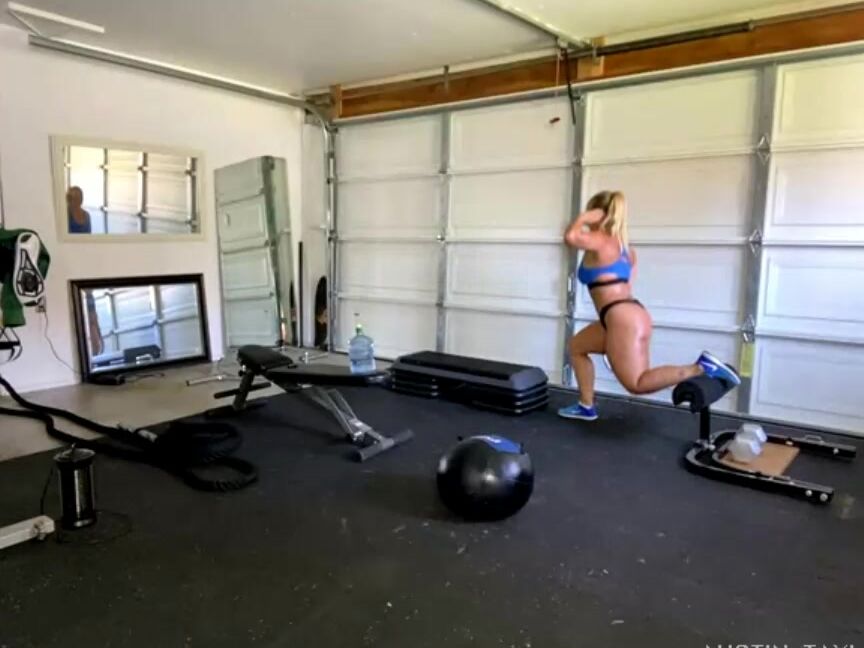 Taylored Stream Started At Pm