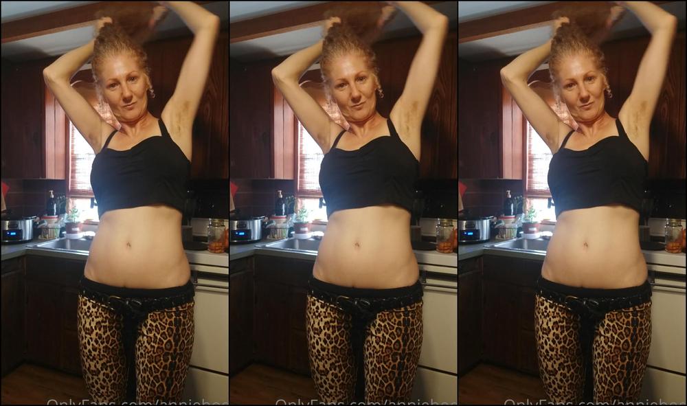 Anniebody Annie Body Gettingreadyforashoot Custom Haircare Sexyclothes Middrift Croptop Hip