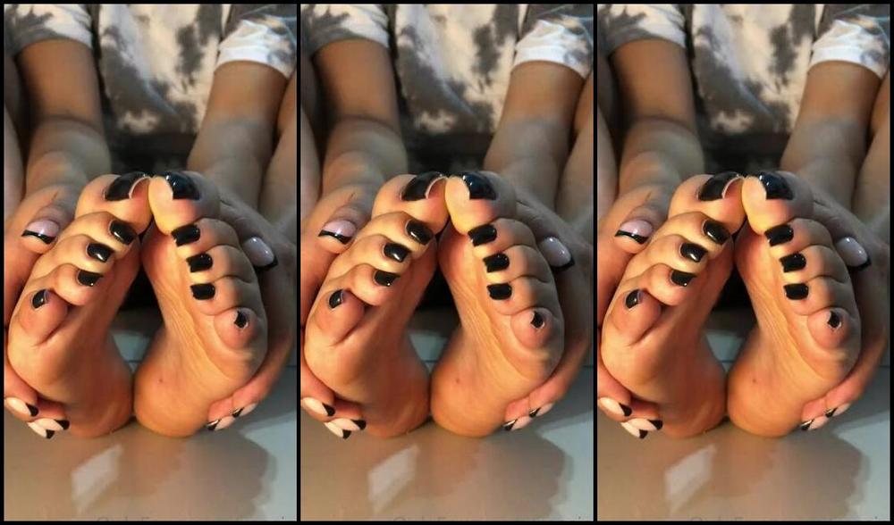 Rossiem Nicknamed Rossieft Onlyfans Teasing You In Spanish With My Black And Long Nails Do You Guys Want To Hear Me More Often Speaking