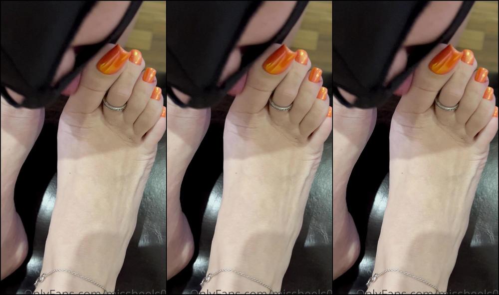 Missheels Do You Like More Fj Or Footlicking Videos