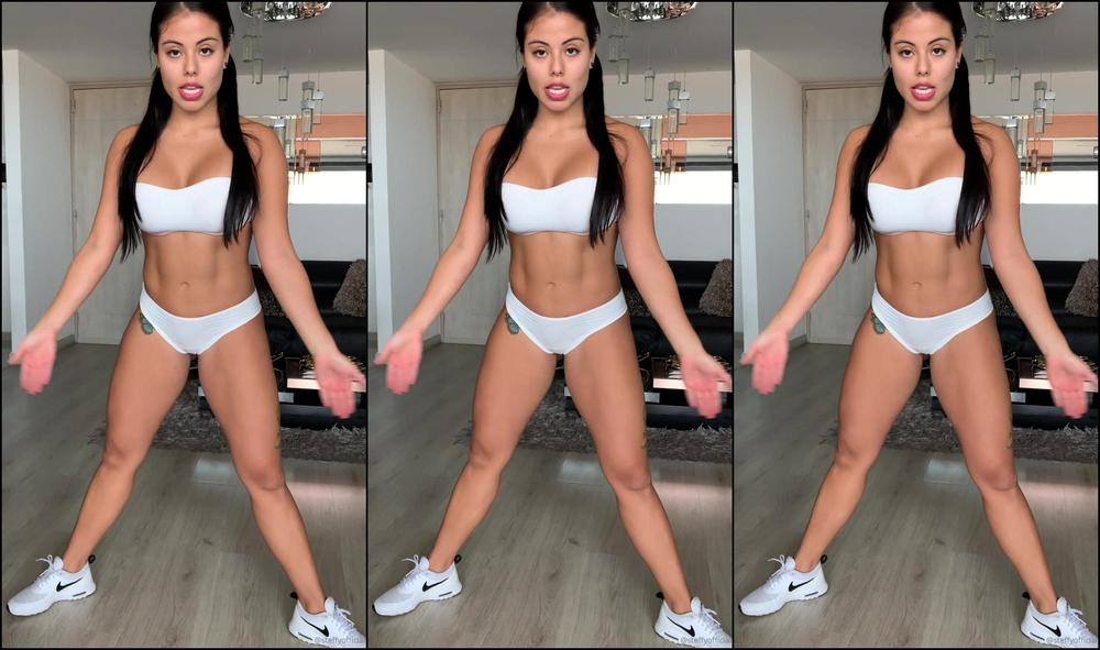 Steffymoreno With The Home Workout I Finally Can Take My Clothes Off As You Can See Squating Makes Me