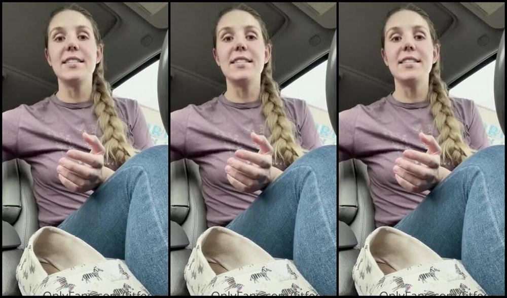 Nina Aka Fityoginina Onlyfans Absolutely Dead Tired Tonight You Guys I M Currently Typing This Out While I Wait For My Dinner 6Z