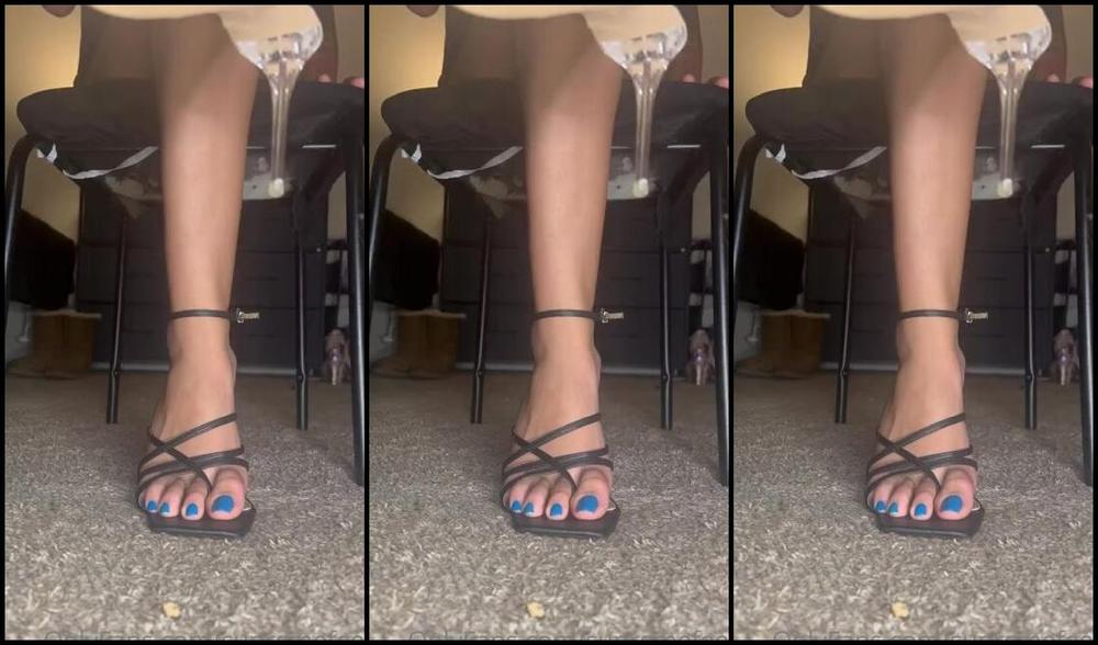 Supremefeett Nicknamed Supremefeett Onlyfans Dangling Heels