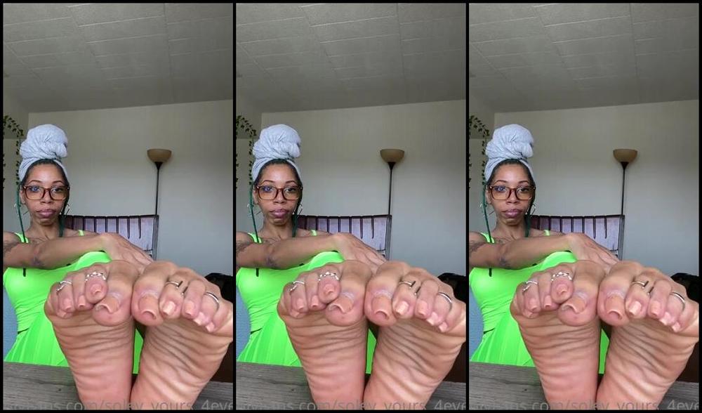 Toesbyayla Onlyfans Love Showing Off My Good Morning Should I Send You Guys My Only Clip It S From A Few Yrs