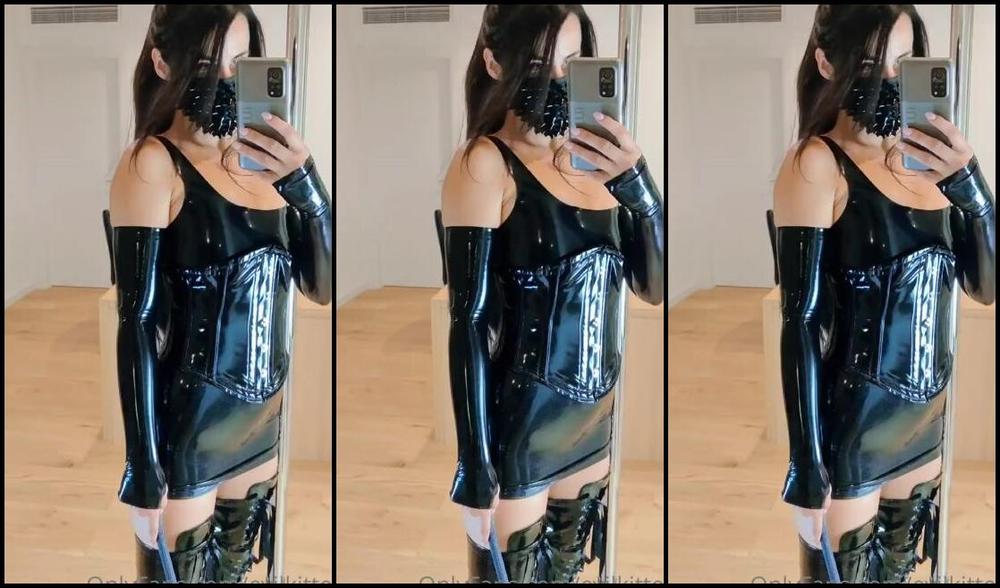 Evil Kitten Nicknamed Evilkitten Onlyfans Should I Repeat This Outfit