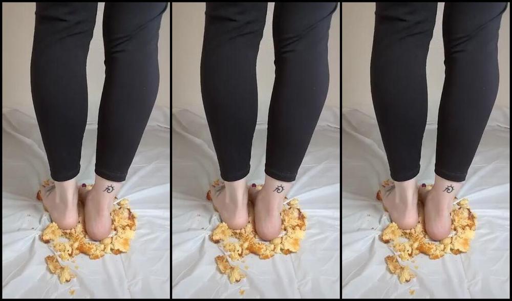 Pipersweetfeet 04 19 2024 Onlyfans Video Smashing A Cake With My Feet Come Clean It Up