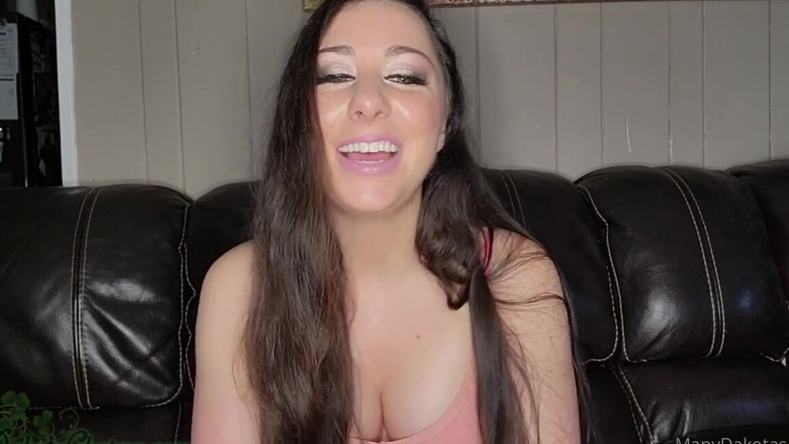 Dakota Charms Nicknamed Dakotacharms Onlyfans Dakota Tells A Story About Us Putting Ranch Dressing In Our Bras And Having Sex