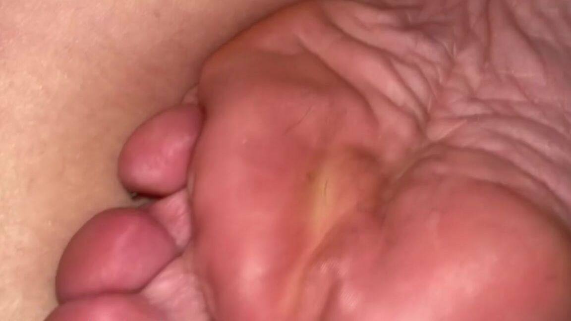 Lezlyan Nicknamed La Little Dancer Feet Onlyfans Here S Some Up Close Action As I Sit In Lotus Pose What A Great Way