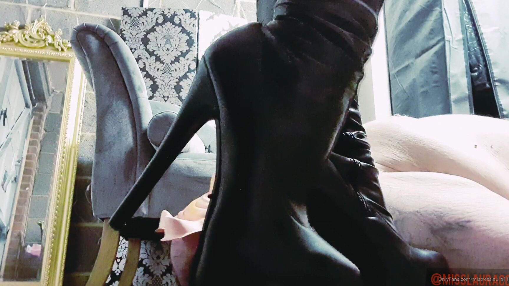 Mistresslaura Full Clip Mins Ignored Bitch Worships My Thigh High Leather Boots I Have Stuff T