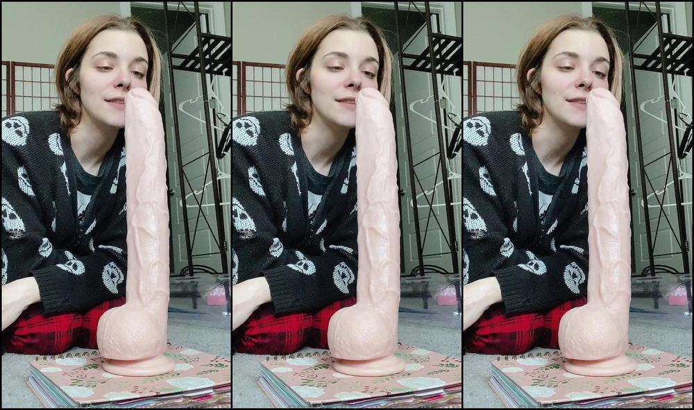 Envyanne Look What I Bought After This Morning Sexting Money Means More Toys For Every