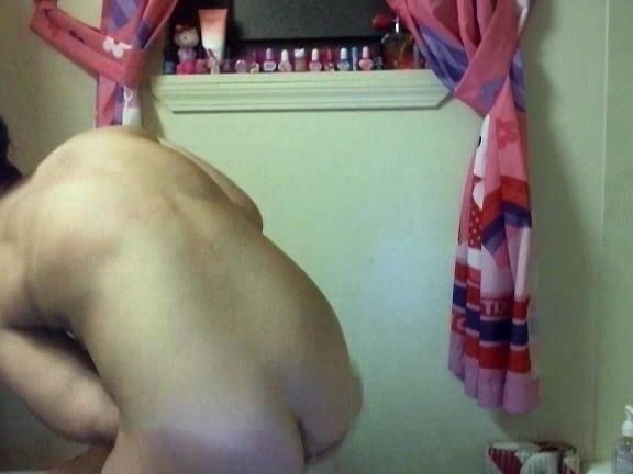 Lovelyliv Rubbing Oil On My Body After Bath