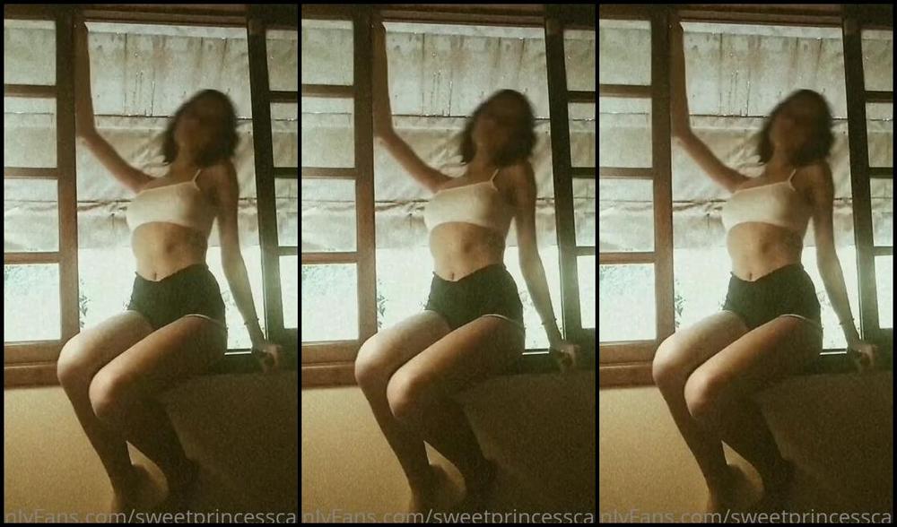 Sweetprincesscandy Nicknamed Sweetprincesscandy Onlyfans If You Just Stand There Without Joining Me Ill Just Blow It All On Your Face