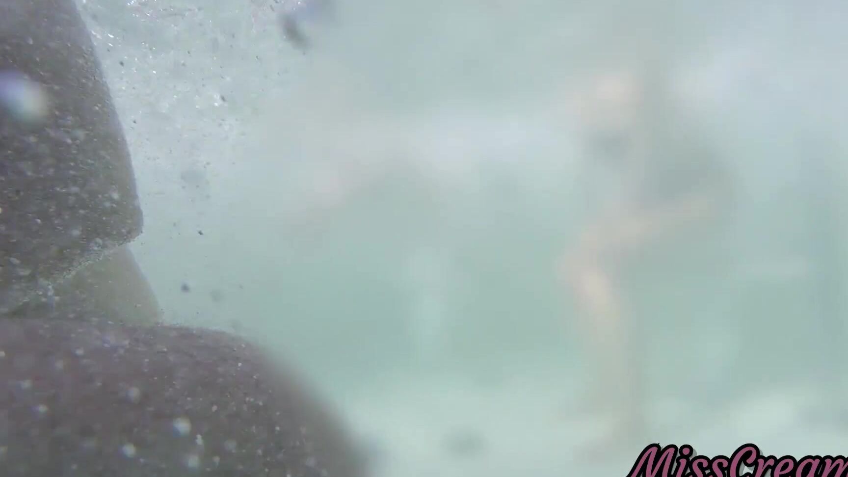 Студентка Подросток Мастурбирует Мой Член В Общественном Бассейне На Глазах У Всех Это Очень Рискованно С Людьми Pornhub