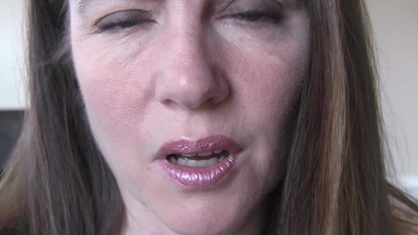 Nikkinevada Giantess Eats Her Biggest Little Fans