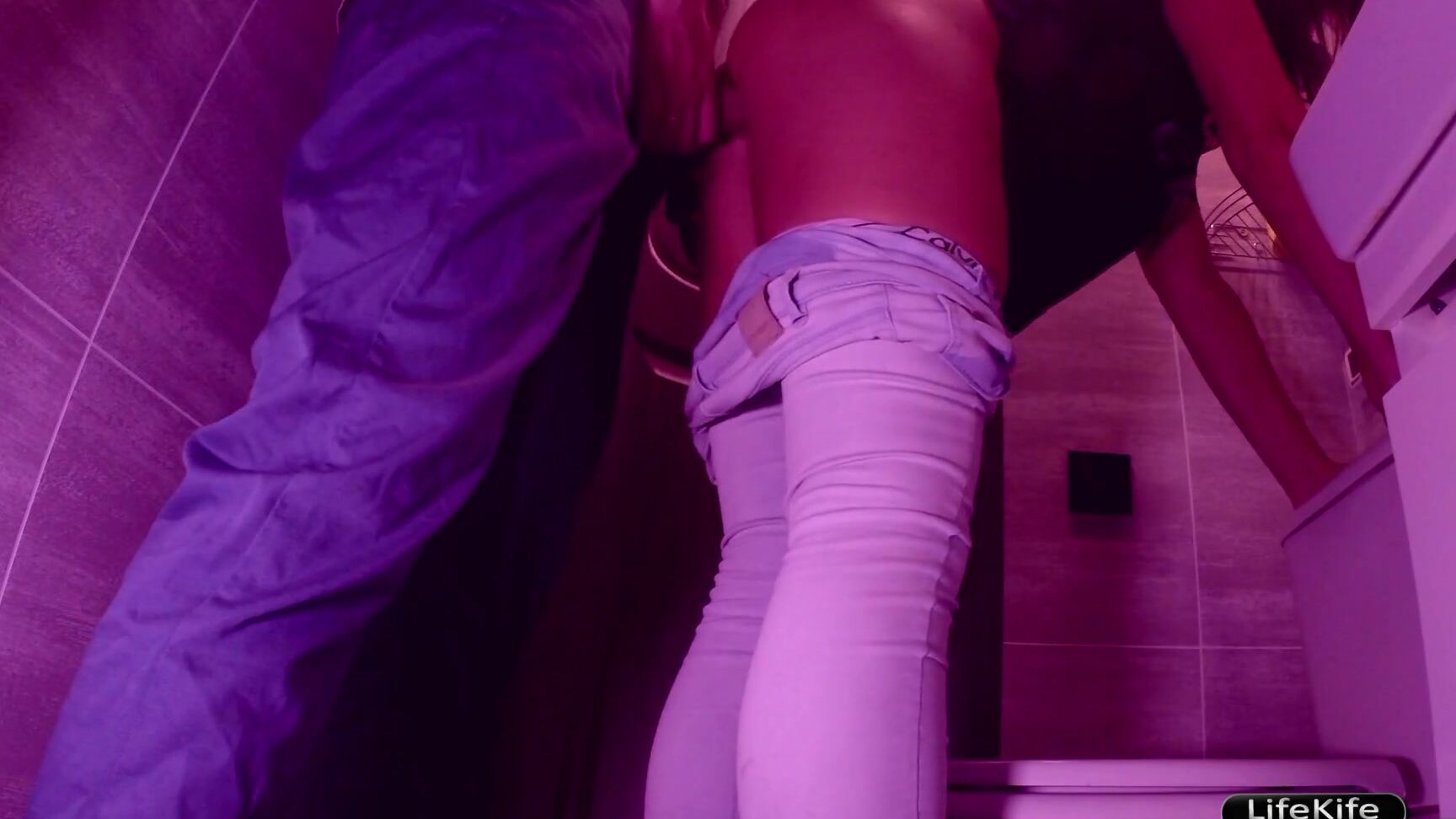 Lifekife Секс В Туалете Ночного Клуба
