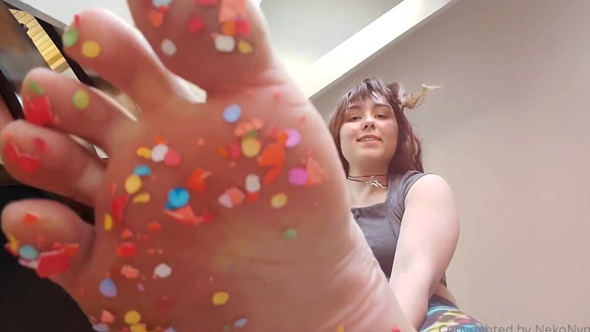 Nekonymphe Onlyfans Neko Giantess Crushes Confetti Eggsthen You S