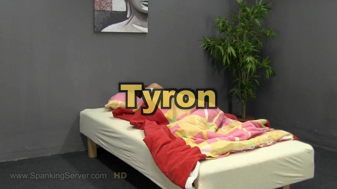 Faphouse Tyron Gets Her Ass Spanked In Her Bed