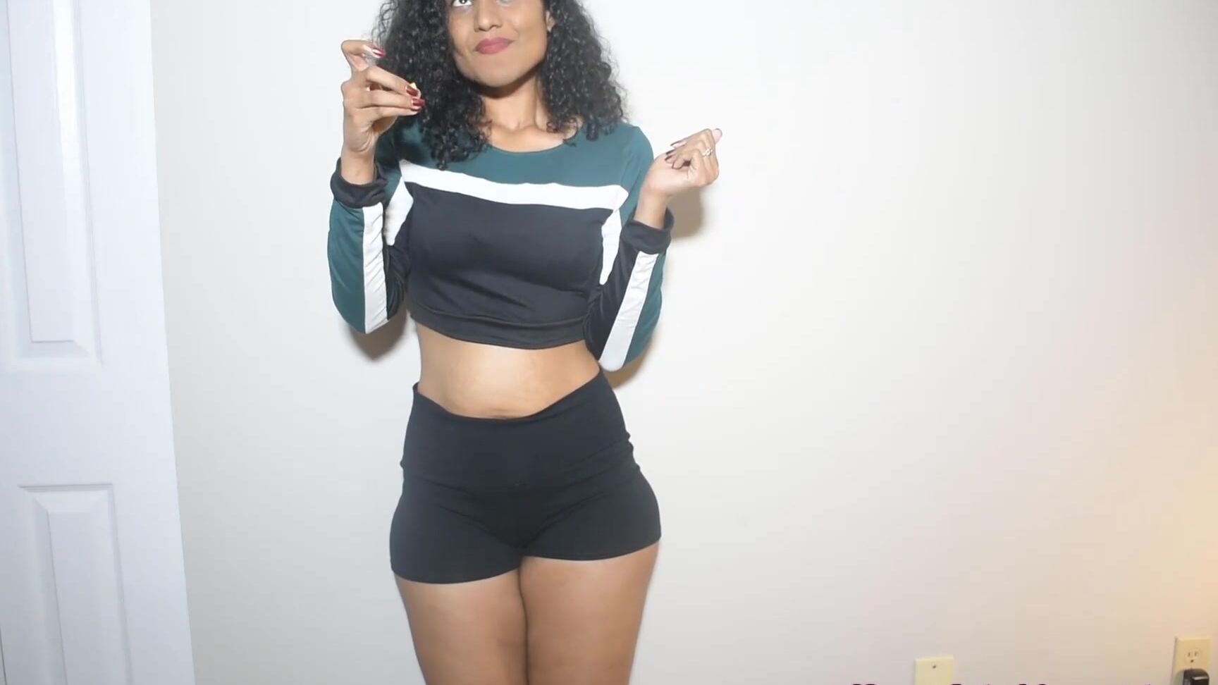 Horny Lily Evil Farting Giantess Wife Shows Her Dominance PornHubPremium