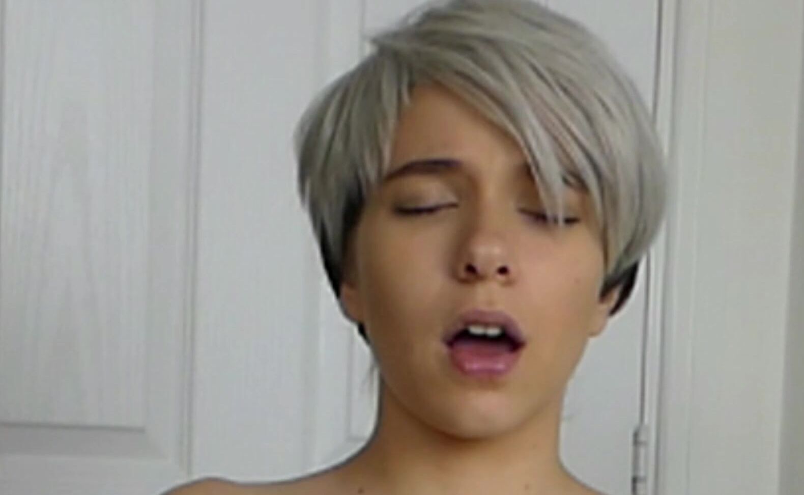 samanthaflairofficial-09-09-2020-821159505-short-hair-cam-2-part-1-11-40-video-