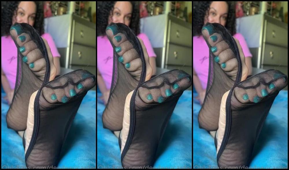 Deedeericanfeet Onlyfans As Requested With These Cute Mesh Footsies New Pedi Mani Which I M In Love With It S Another